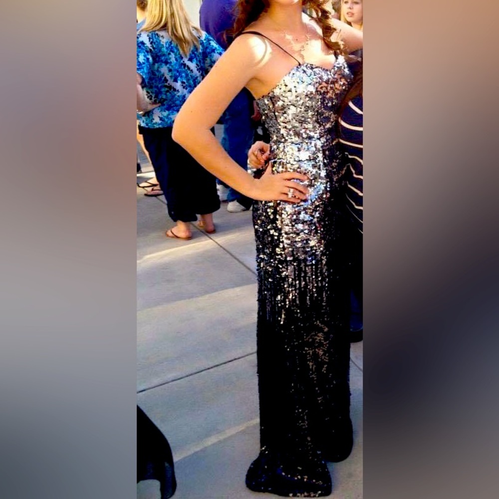 Night moves sequence dress Size 6